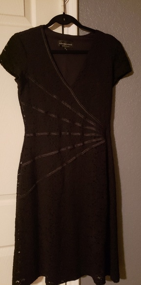 connected apparel Dresses & Skirts - EUC little black dress